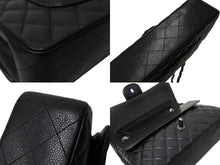 Load image into Gallery viewer, 極美品 CHANEL シャネル Wフラップ 25cm ショルダーバッグ キャビアスキン 21番台 ブラック ブラック金具 中古 65850