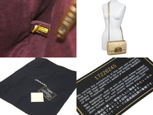 Load image into Gallery viewer, CHANEL シャネル チェーンショルダーバッグ マトラッセ ゴールド 17番台 ココマーク レザー 良品 中古 58516