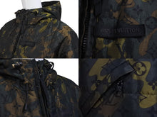 Load image into Gallery viewer, 極美品 LOUIS VUITTON ルイヴィトン モノグラム カモフラージュ ダウンジャケット RW082E WNJA33310 村上隆 キッズ 8 中古 58588