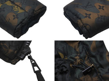 Load image into Gallery viewer, 極美品 LOUIS VUITTON ルイヴィトン モノグラム カモフラージュ ダウンジャケット RW082E WNJA33310 村上隆 キッズ 8 中古 58588