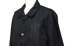 Load image into Gallery viewer, 極美品 CHROMEHEARTS クロムハーツ RIGGINS FBRC VJ N ジャケット ブラック コーチジャケット ナイロン 2225-304-6558 M 中古 58616