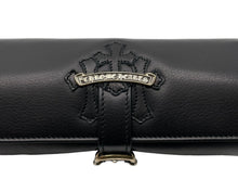 Load image into Gallery viewer, 極美品 CHROME HEARTS クロムハーツ ウォッチケース ジュエリーロール スクロールラベル セメタリークロス ブラック 中古 58658