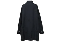 Load image into Gallery viewer, 新品未使用 CHROME HEARTS クロムハーツ MAHAL KITA オーバーサイズ 長袖シャツ ブラック シルバー925 クロスパッチ S 中古 58822