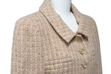 Load image into Gallery viewer, CHANEL シャネル ジャケット 01A ピンク ベージュ ツイード ココマークボタン P18602W02838 サイズ38 美品 中古 58983