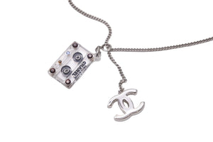 CHANEL シャネル カセットテープ ネックレス 2004年 04P ココマーク シルバー アクセサリー ジュエリー ロゴ メッキ 中古 59060