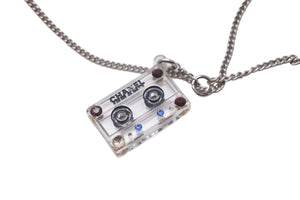 CHANEL シャネル カセットテープ ネックレス 2004年 04P ココマーク シルバー アクセサリー ジュエリー ロゴ メッキ 中古 59060