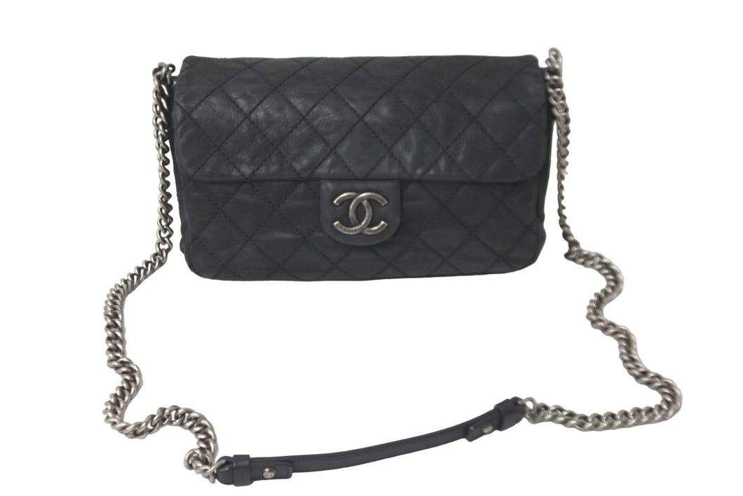 CHANEL シャネル ショルダーバッグ チェーンショルダー クルーズライン 17番台 ブラック シルバー金具 良品 中古 59251