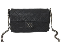 Load image into Gallery viewer, CHANEL シャネル ショルダーバッグ チェーンショルダー クルーズライン 17番台 ブラック シルバー金具 良品 中古 59251