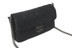 CHANEL シャネル ショルダーバッグ チェーンショルダー クルーズライン 17番台 ブラック シルバー金具 良品 中古 59251