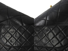 Load image into Gallery viewer, CHANEL シャネル ショルダーバッグ マトラッセ23 1番台 ラムスキン Wフラップ ブラック ゴールド金具 美品 中古 59300