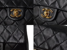 Load image into Gallery viewer, CHANEL シャネル ミニ マトラッセ チェーン ショルダーバッグ ラムスキン ブラック ココマーク ゴールド金具 美品 中古 59343