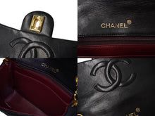 Load image into Gallery viewer, CHANEL シャネル ミニ マトラッセ チェーン ショルダーバッグ ラムスキン ブラック ココマーク ゴールド金具 美品 中古 59343