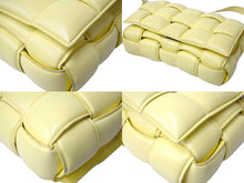 Load image into Gallery viewer, BOTTEGAVENETA ボッテガヴェネタ ショルダーバッグ パデッド カセット イントレチャート イエロー 591970VCQR19782 美品 中古 59361