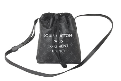 LOUIS VUITTON ルイヴィトン ショルダーバッグ モノグラム エクリプス フラグメントナノバッグ M43418 ブラック 美品 中古 59444
