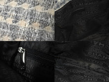Load image into Gallery viewer, CHANEL シャネル チェーンショルダーバッグ フラップ カメリア 10番台 ツイード グレー ブラック シルバー金具 美品 中古 59470