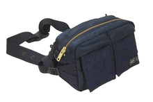 Load image into Gallery viewer, 極美品 PORTER×KAWS ポーター カウズ ウエストバッグ ボディバッグ 381-17965 ネイビー ナイロン ゴールド金具 中古 59476