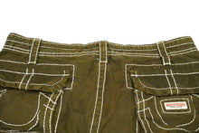 Load image into Gallery viewer, TRUE RELIGION トゥルーレリジョン カットオフ カーゴショートパンツ カーキ コットン サイズ30 美品 中古 59572