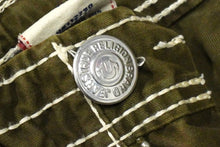 Load image into Gallery viewer, TRUE RELIGION トゥルーレリジョン カットオフ カーゴショートパンツ カーキ コットン サイズ30 美品 中古 59572