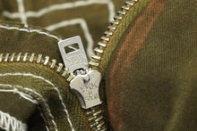 Load image into Gallery viewer, TRUE RELIGION トゥルーレリジョン カットオフ カーゴショートパンツ カーキ コットン サイズ30 美品 中古 59572