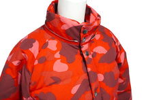 画像をギャラリービューアに読み込む, A BATHING APE アベイシングエイプ ダウンジャケット カモ柄 サイズXS レッドナイロン ファー取り外し可能 良品 中古 59587 