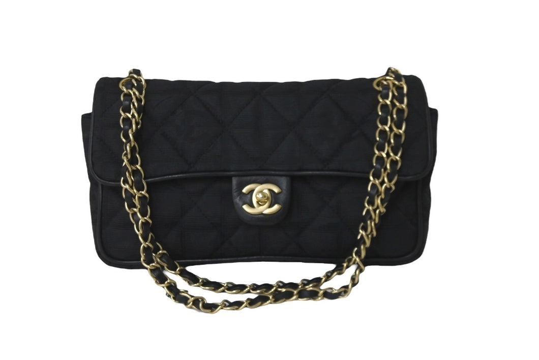 極美品 CHANEL シャネル ニュートラベルライン マトラッセ チェーン ショルダーバッグ 10番台 ブラック ココマーク 中古 59605