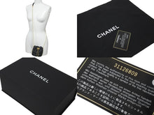 Load image into Gallery viewer, CHANEL シャネル パール ミニショルダーバック AS2529 BO5543 94305 31番台 21SS ブラック ゴールド金具 美品 中古 59671