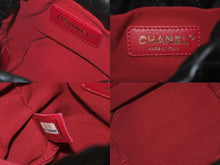 Load image into Gallery viewer, CHANEL シャネル パール ミニショルダーバック AS2529 BO5543 94305 31番台 21SS ブラック ゴールド金具 美品 中古 59671
