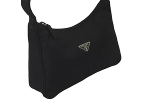 PRADA プラダショルダーバッグ プラダスポーツ アクセサリーポーチ 三角ロゴプレート MV515 ナイロン ブラック 美品 中古 59680 