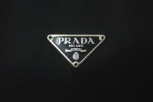 画像をギャラリービューアに読み込む, PRADA プラダショルダーバッグ プラダスポーツ アクセサリーポーチ 三角ロゴプレート MV515 ナイロン ブラック 美品 中古 59680 