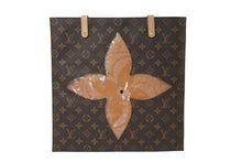 Load image into Gallery viewer, LOUIS VUITTON ルイ ヴィトン レコードケース インテリアグッズ モノグラム コーティングキャンバス ブラウン 美品 中古 59686