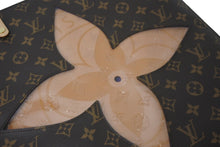 Load image into Gallery viewer, LOUIS VUITTON ルイ ヴィトン レコードケース インテリアグッズ モノグラム コーティングキャンバス ブラウン 美品 中古 59686
