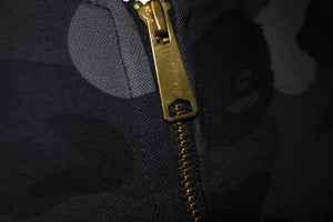 A BATHING APE アベイシングエイプ CARHARTT カーハート ベスト ダック 1ST CAMO ブラック サイズL 美品 中古 59740 