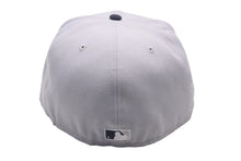 Load image into Gallery viewer, 新品未使用 NEW ERA New york Yankees ニューエラ ニューヨークヤンキース キャップ グレー グリーンブリム 7 5/8 中古 59752