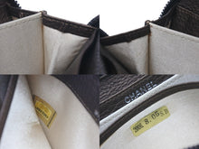 Load image into Gallery viewer, 極美品 CHANEL シャネル カードケース ココマーク ワイルドステッチ 10番台 レザー ブラック シルバー金具 中古 59879