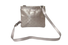 Load image into Gallery viewer, 極美品 GUCCI グッチ ショルダーバッグ ベージュ GGインプリメ 201538 シルバー金具 PVC レザー 中古 59896