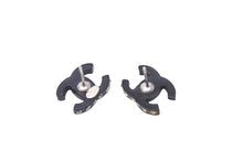 Load image into Gallery viewer, CHANEL シャネル ピアス ココマーク ラインストーン ブラック シルバー金具 04A 美品 中古 59931