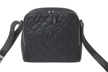 Load image into Gallery viewer, CHANEL シャネル ショルダーバッグ マトラッセ デカココマーク キャビアスキン ブラック シルバー金具 11番台 美品 中古 59934