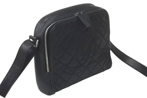 CHANEL シャネル ショルダーバッグ マトラッセ デカココマーク キャビアスキン ブラック シルバー金具 11番台 美品 中古 59934