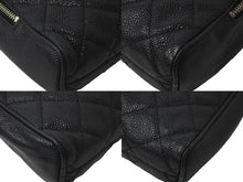 Load image into Gallery viewer, CHANEL シャネル ショルダーバッグ マトラッセ デカココマーク キャビアスキン ブラック シルバー金具 11番台 美品 中古 59934