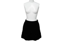 Load image into Gallery viewer, FOXEY NEW YORK フォクシー ニューヨーク スカート ブラック ベロア ポリエステル サイズ38 31192-DVSSFX401V 美品 中古 59981