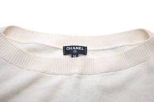 Load image into Gallery viewer, CHANEL シャネル ラパウザ ニット ココマーク ロゴ ホワイト 2019年 カシミヤ サイズ34 P60447K46038 美品 中古 60047