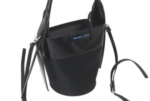 極美品 PRADA プラダ ショルダーバッグ ウーヴェルチュール バケットバッグ ブラック 1BE015 シルバー金具 中古 60115 
