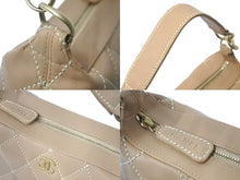 Load image into Gallery viewer, CHANEL シャネル ショルダーバッグ A20663 ワイルドステッチ ココマーク 8番台 2003年 ラムスキン ベージュ 美品 中古 60120