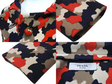 画像をギャラリービューアに読み込む, 極美品 PRADA プラダ コート カモフラージュ P6546 1B1F レッド ネイビー ベージュ ウール サイズ42 中古 60158 