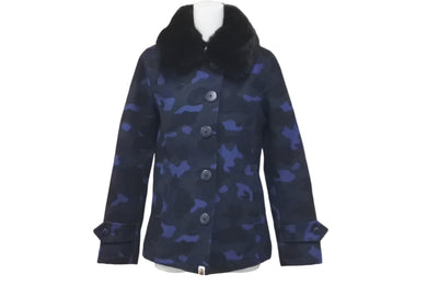 A BATHING APE アベイシングエイプ ファーコート カモ柄 ブルー ネイビー ファー取り外し可 サイズXS 1860-241-505 美品 中古 60178 