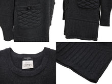 Load image into Gallery viewer, 極美品 CHANEL シャネル ボーイシャネル ニット ワンピース グレー P46779K05922 カシミヤ ココマーク ロゴ サイズ36 中古 60196