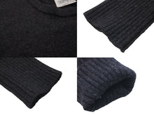 Load image into Gallery viewer, 極美品 CHANEL シャネル ボーイシャネル ニット ワンピース グレー P46779K05922 カシミヤ ココマーク ロゴ サイズ36 中古 60196