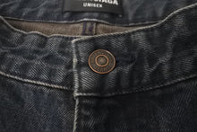 Load image into Gallery viewer, 新品同様 BALENCIAGA バレンシアガ オーバーサイズ ダブルカーゴ バギー デニムパンツ 22SS インディゴ コットン 34 675217 TJW57 中古 60219