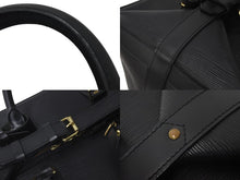 Load image into Gallery viewer, 極美品 LOUIS VUITTON ルイヴィトン ハンドバッグ クルーザー40 エピ スペシャルオーダー M41139 ブラック ゴールド金具 中古 60271