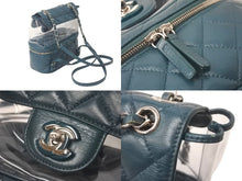 Load image into Gallery viewer, 極美品 CHANEL シャネル リュック クリアバックパック マトラッセ A57826 グリーン ビニールレザー シルバー金具 中古60306